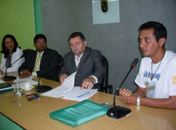 Vereadores arapiraquenses se reúnem com Téo para discutir violência