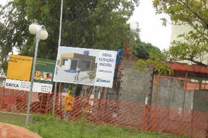Penedo realiza obras nas áreas de educação e habitação