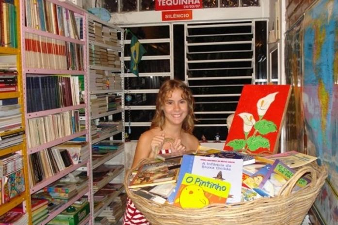 Família transforma casa em biblioteca infantil em Arapiraca