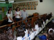 Alunos da Escola alternativa visitam Câmara Municipal e sabatinam vereadores