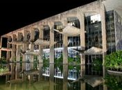 Planejamento altera cargos de concurso autorizado com 1.276 vagas na Saúde