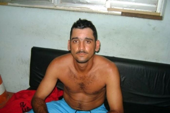 Ex-presidiário é preso em Penedo portando pistola