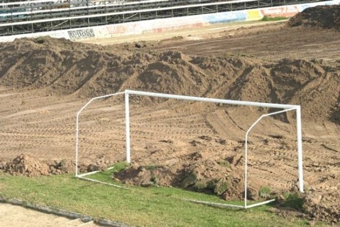 Obras no Coracy da Mata foram iniciadas: antigo gramado já foi retirado