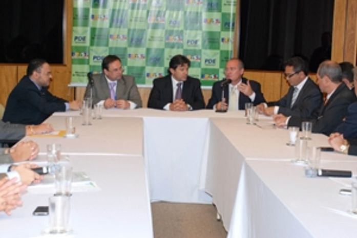 Prefeitos alagoanos se reúnem com Ministro da Educação