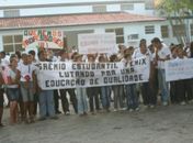 Estudantes cobram solução para carência de professores em Penedo