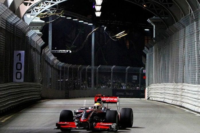 Lewis Hamilton é o mais rápido no último treino livre para o GP de Cingapura