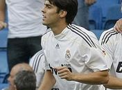 Vitória do Real Madrid com belo gol de Kaká