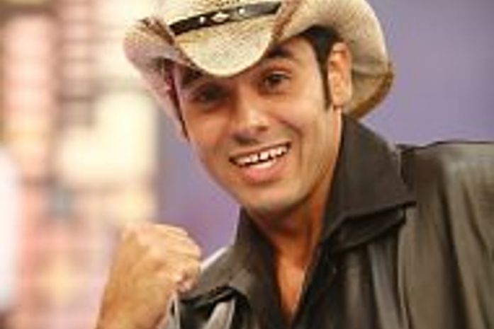 Ex-BBB confirma que deve fazer pornô para alavancar carreira