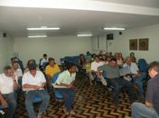 Prefeito Alexandre Toledo se reúne com feirantes