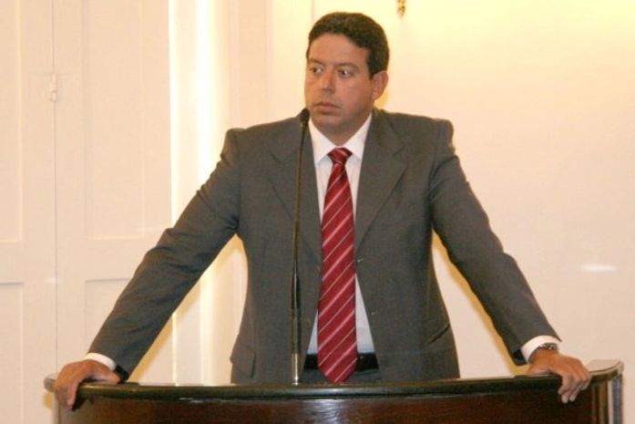 Guerra no PMN: Deputados anunciam desfiliação e criticam Chico Tenório