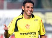 Alagoano Denis Marques volta a treinar com bola no Flamengo