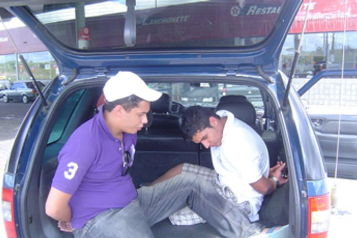 Antonio de Pádua é o de branco