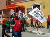 Sem acordo, bancários permanecem em greve