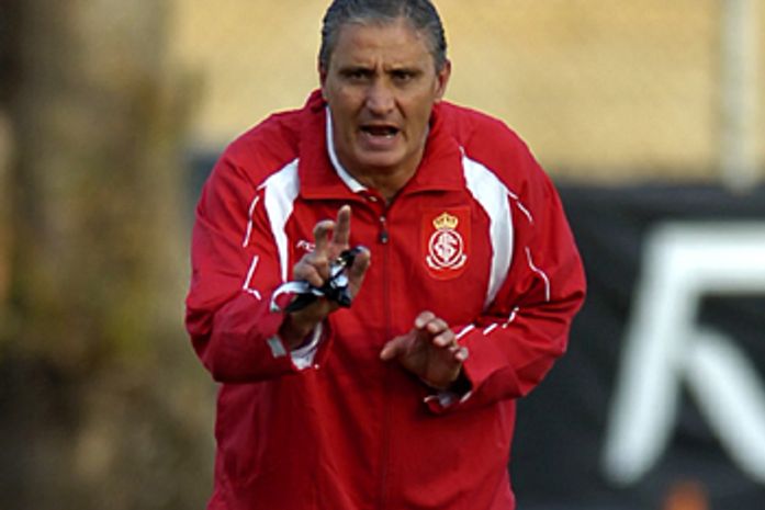 Diretoria demite Tite