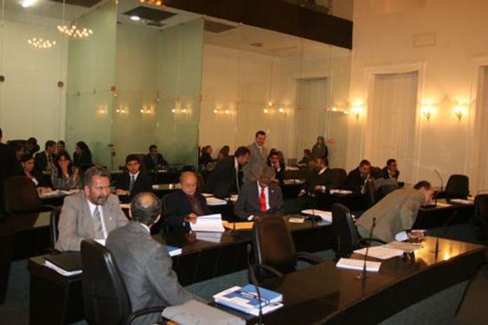 Mesmo com pedido do STF deputados dizem que chance de intervenção é de zero
