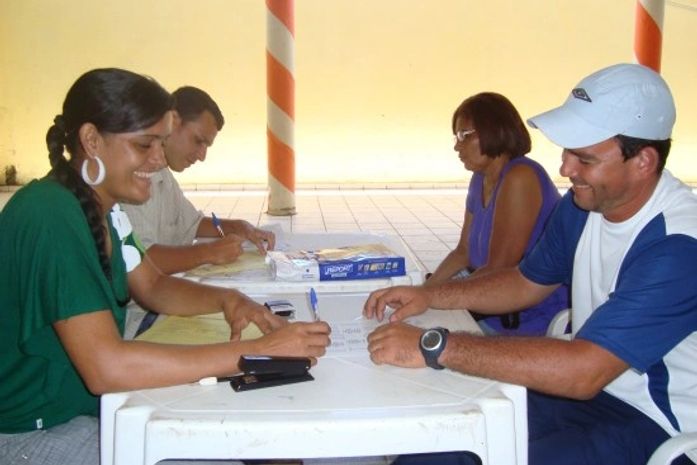 Mais de 80 vagas saõ ofertadas no niveis médio e superior