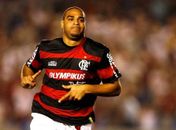 Milan já estaria em contato com Adriano para levá-lo de volta à Itália