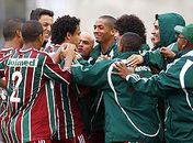 Fred comemora o segundo gol do Fluminense