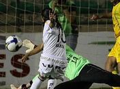 Marta dá mais um show, marca dois e Santos faz 11x0 no Caracas