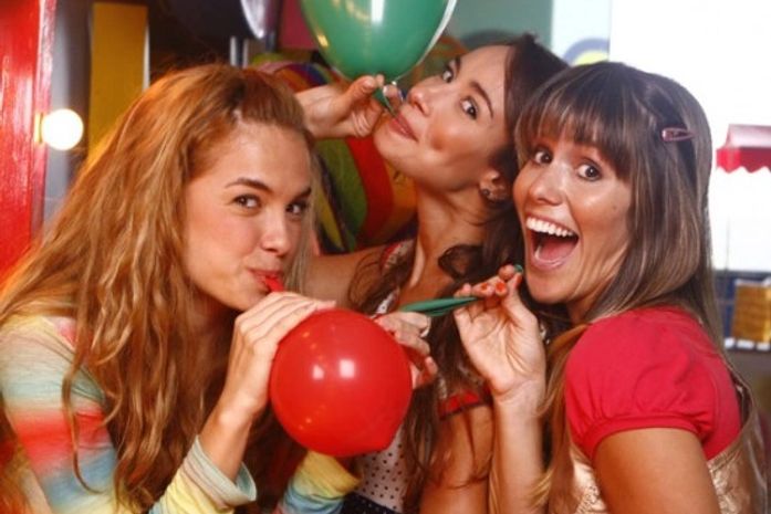 'TV Globinho': apresentadoras lindas e ecléticas