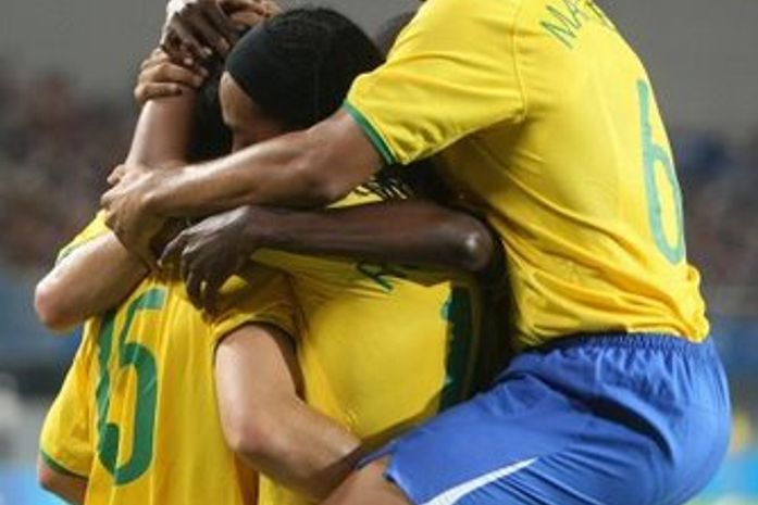 Brasil mantém ponta de ranking; Portugal volta a ficar entre os 10