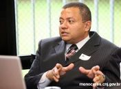 Projeto Ficha Limpa: "Falta boa vontade dos parlamentares", afirma juiz 