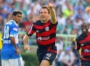 Pet autor dos dois gols do Flamengo na vitória contra o Palmeiras