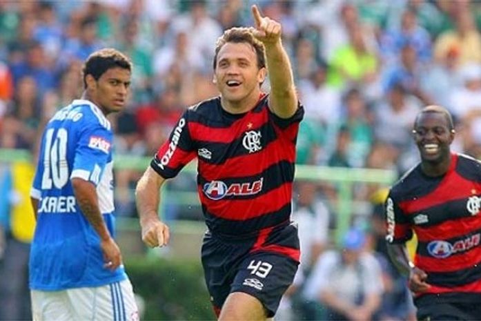Pet autor dos dois gols do Flamengo na vitória contra o Palmeiras