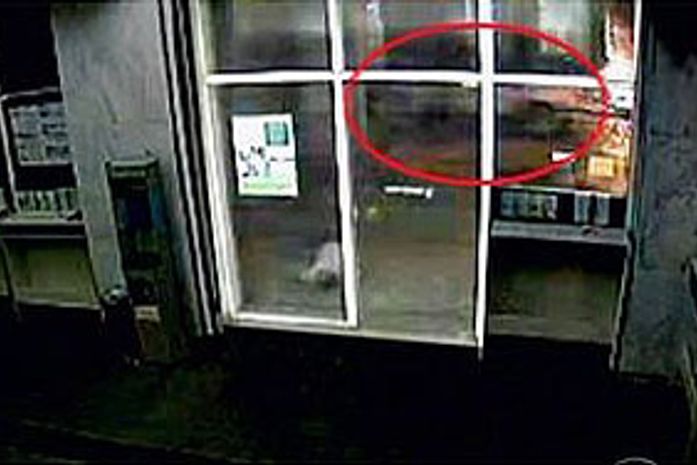 Video:Cameras mostram omissão de policiais após assalto que terminou na morte de jovem