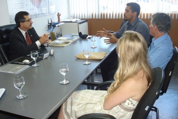 Secretário Luiz Otávio e técnicos do estaleiro Eisa conversaram em Alagoas