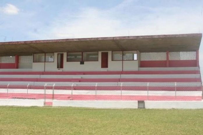 Penedense no alagoano de 2010: reformas começaram a acontecer no Alfredo Leahy