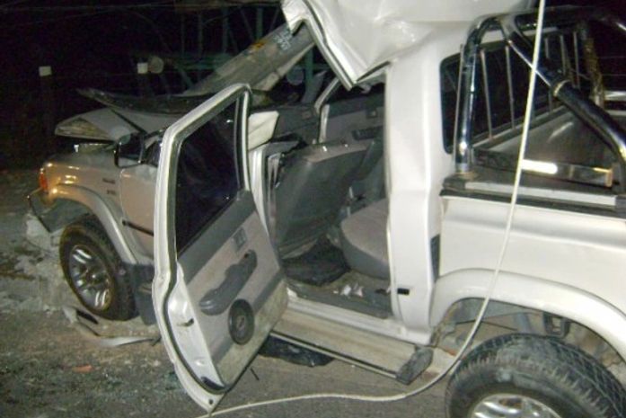 Colisão destruiu veículo de empresária