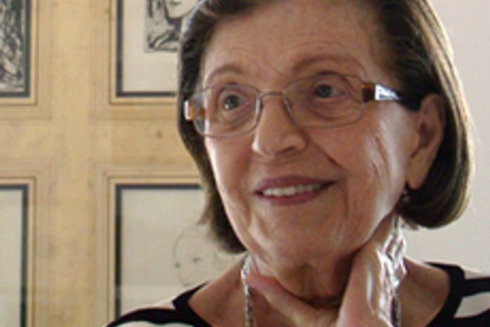 Viúva de Aurelio Buarque de Holanda recebe homenagem na IV Bienal do Livro de Alagoas