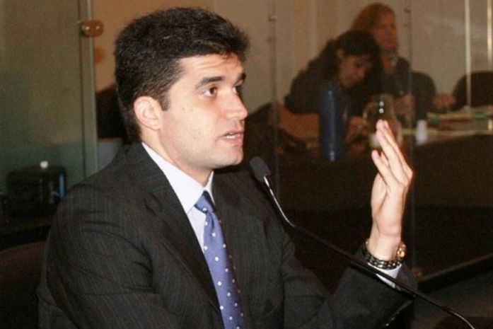Deputado estadual Rui Palmeira cobra informações da Mesa Diretora da ALE.