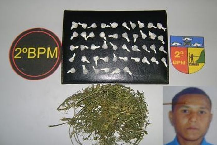 Polícia apreende drogas em Ibateguara