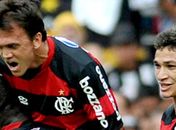 Em revival de emoção dos anos 80, Fla bate o Galo por 3 a 1 e pula para 3º lugar