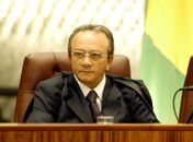 Juiz covarde é tão nefasto quanto o desonesto, diz ministro Cesar Asfor Rocha