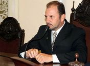 Antonio Albuquerque tira licença de 20 dias e ALE não convoca suplente