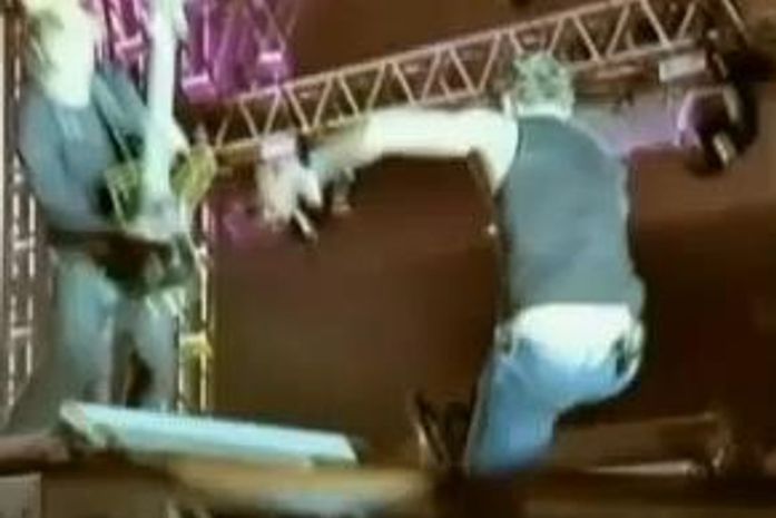 Situação de Dinho do Capital Inicial se agrava e ele volta para a UTI