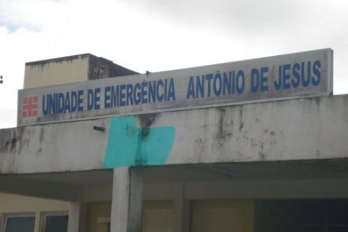 Diretor da Unidade de Emergência de Penedo tenta agredir funcionário