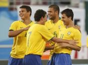 Brasil vence Omã por 2 a 0