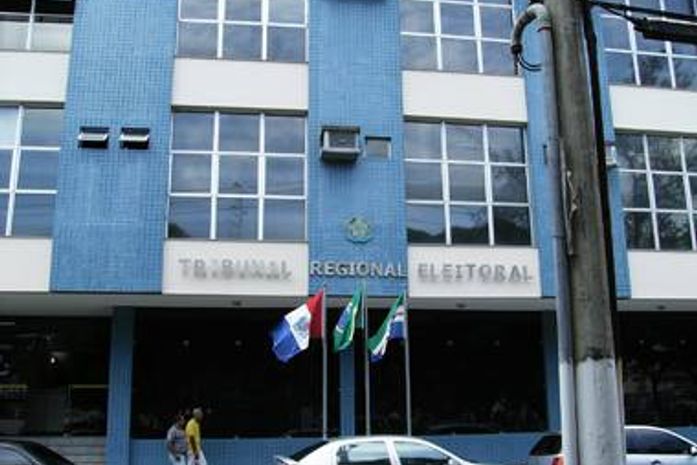 Tribunal Regional Eleitoral de Alagoas abre concurso para 3 vagas e cadastro