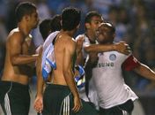 Em crise, palmeirenses admitem \'racha\' no elenco e abrem mão do título