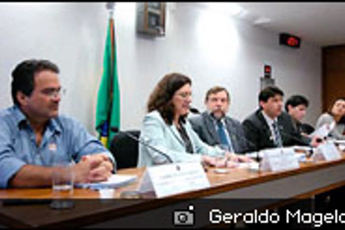 Comissão de Educação pedirá medidas emergenciais para Municípios