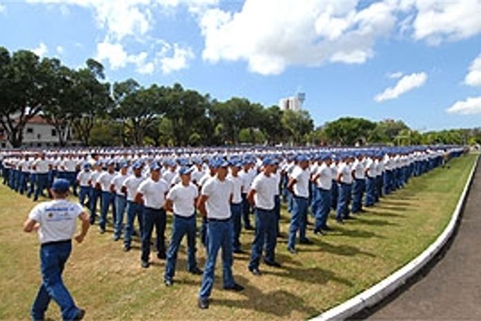 103 mil concorrem a 2,1 mil vagas na PM de Pernambuco