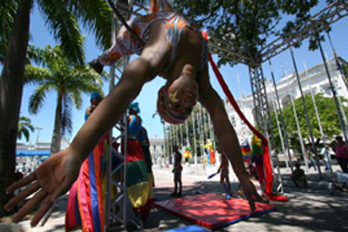 Caravana Cultural: Um passeio com o circo