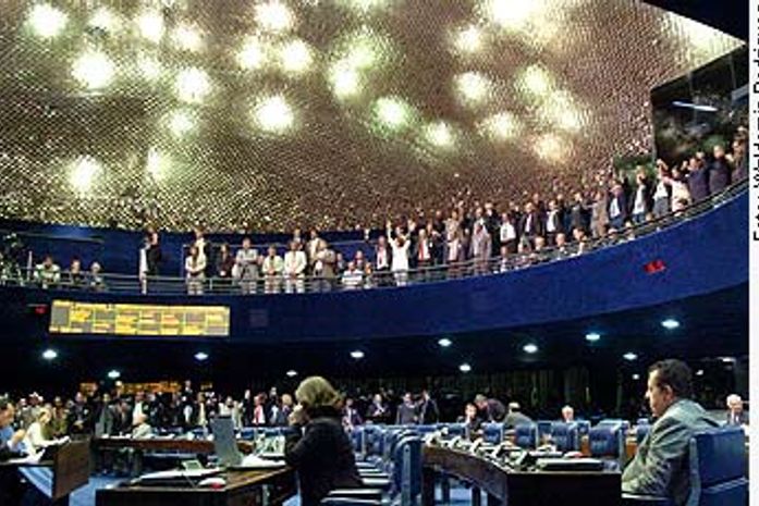 CCJ aprova leis mais rigorosas contra crime organizado