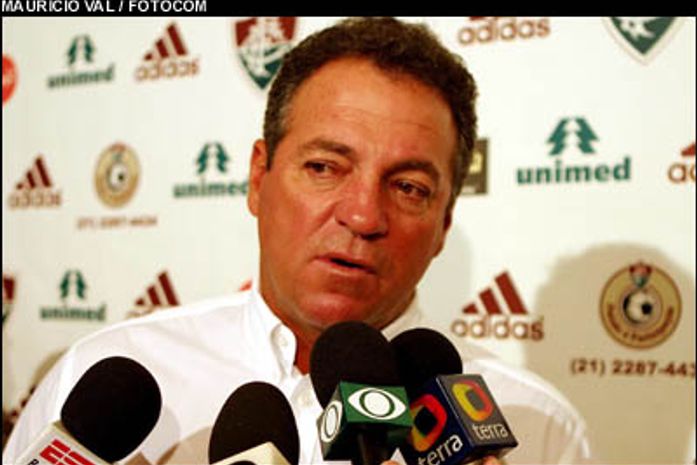 Técnico campeão mundial entra na mira do Vasco para 2010