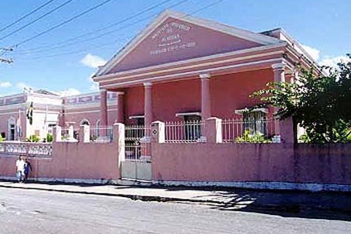 Instituto Histórico comemora aniversário com lançamento de Memória das Alagoas