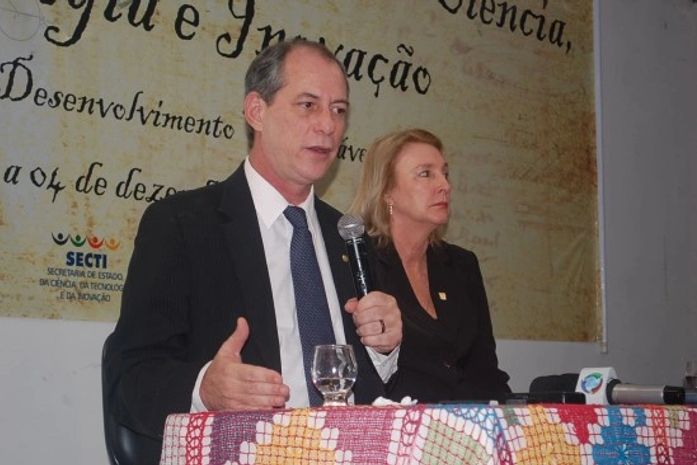 Ciro Gomes critica Renan, elogia Heloísa e fala do quadro político alagoano